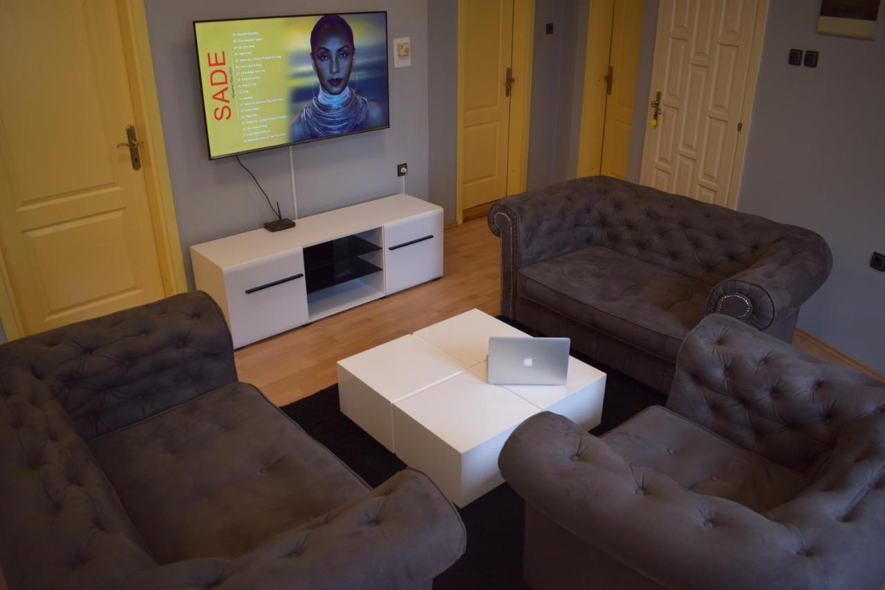 Klara'S Apartment Ni المظهر الخارجي الصورة
